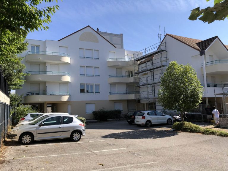 Vue d’ensemble de la résidence en rénovation rue de Beaune à Dijon